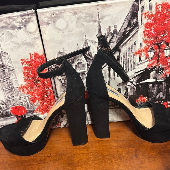 Steve Madden Gonzo Sz 10M Black Stiletto Heels with Ankle Strap 5-1/4” heel - Picture 9 of 11